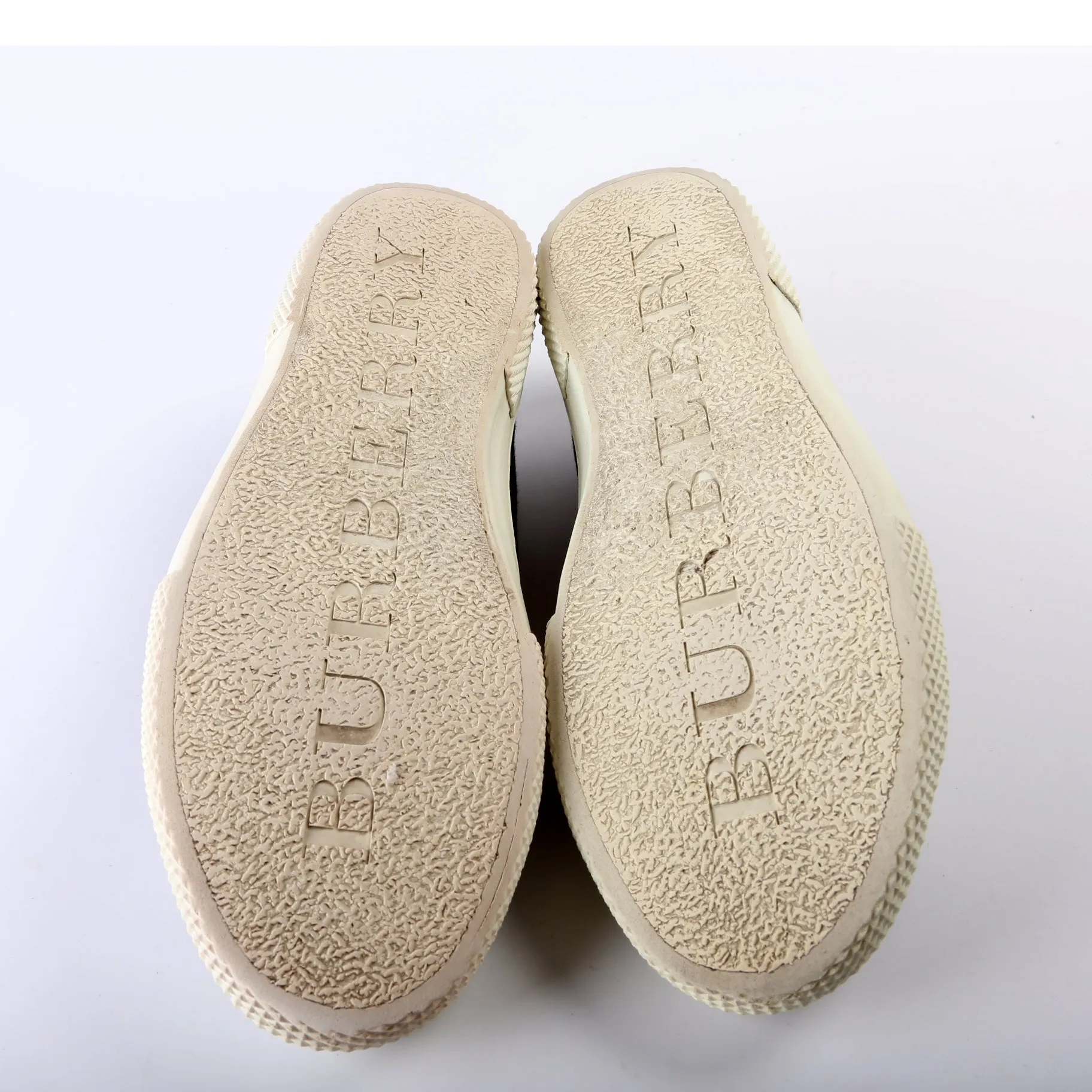 Check Sneakers Size 39.5