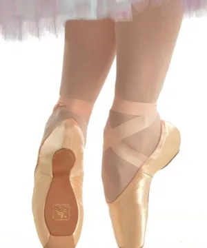 Gaynor Minden Europa Classic Fit Pianissimo Shank Box 3Plus Pointe Shoes