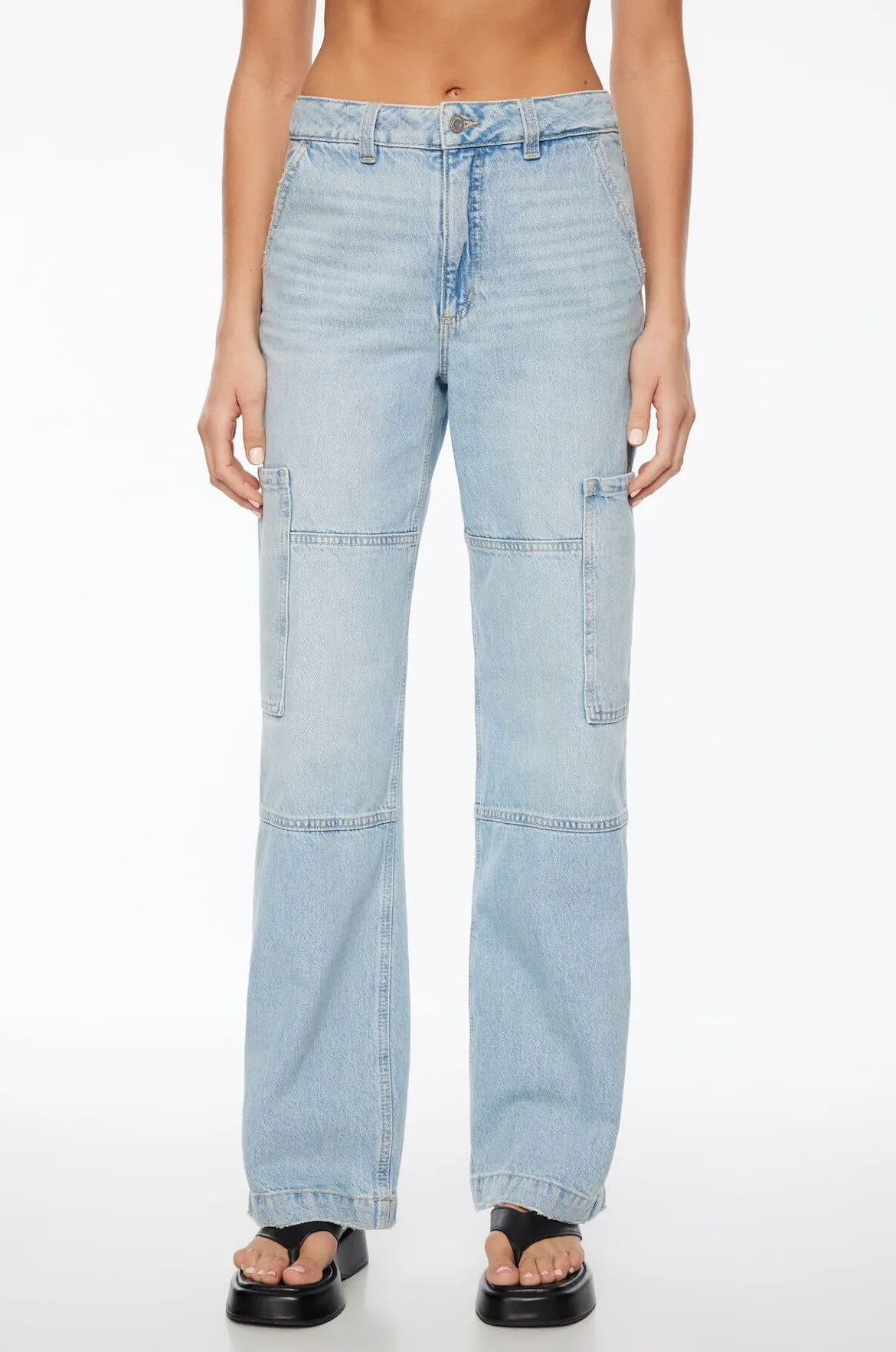 LIGHT WASH ULTRA HI-RISE CARGO JEANS | 31 | 12