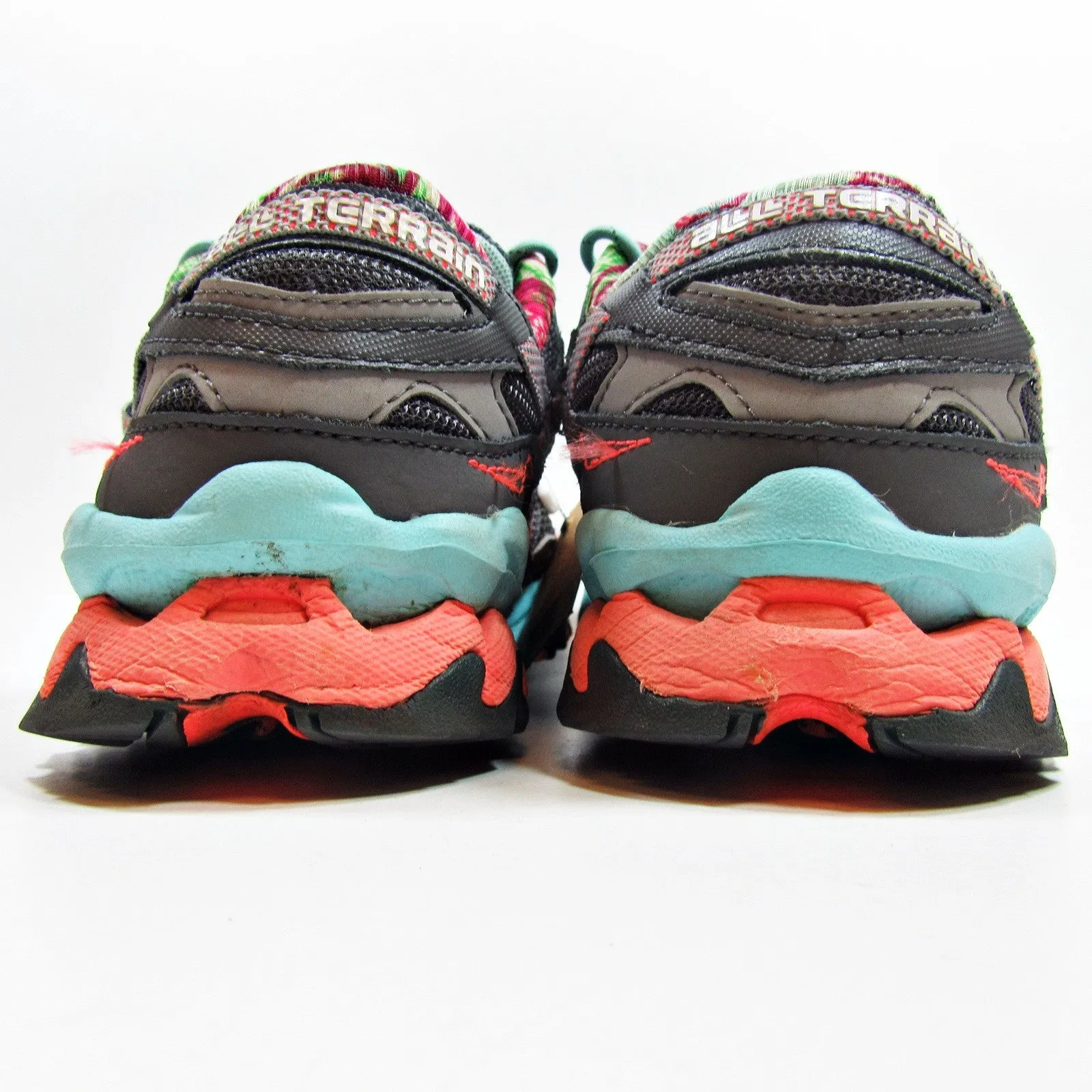 NEW BALANCE - Att Terrain 570