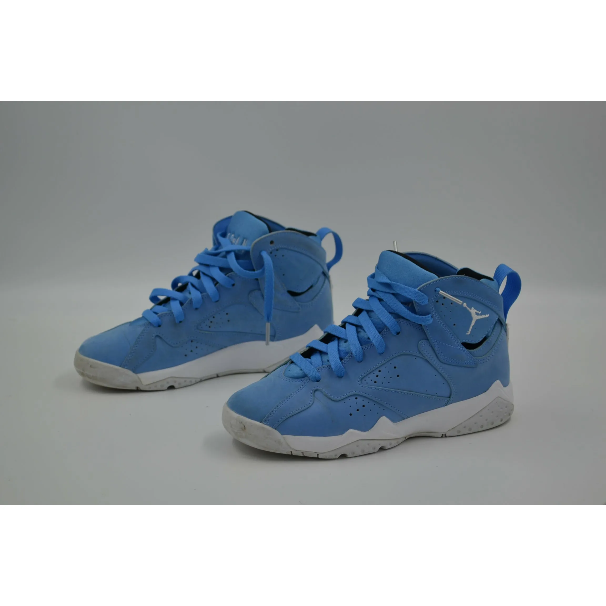 Pre-Owned Air Jordan Light Blue Kids Size 4.5Y