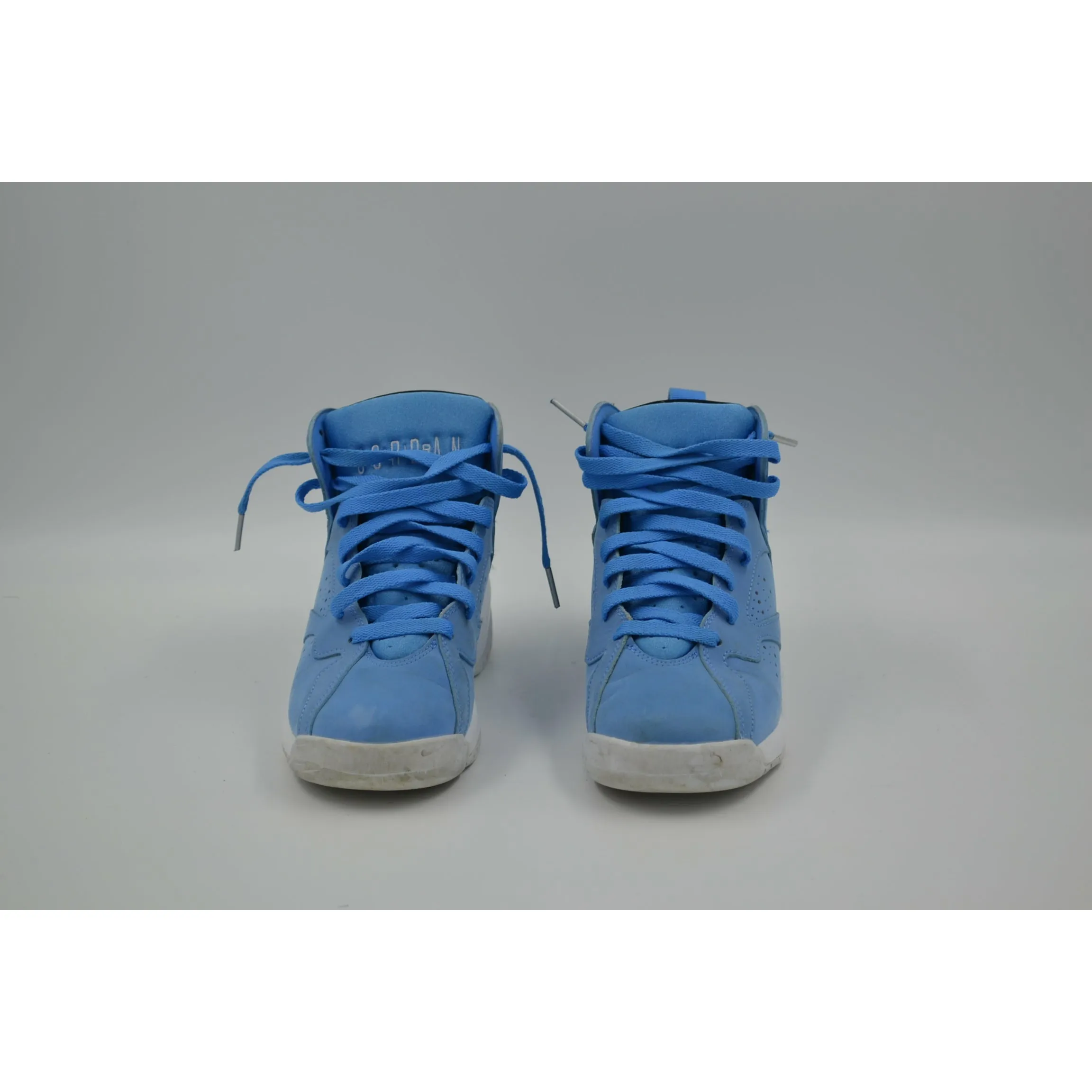 Pre-Owned Air Jordan Light Blue Kids Size 4.5Y